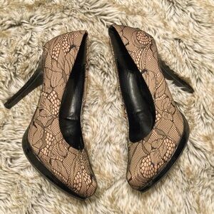 Elegant Lace Pattern High Heels - Black and Beige Size 8.5